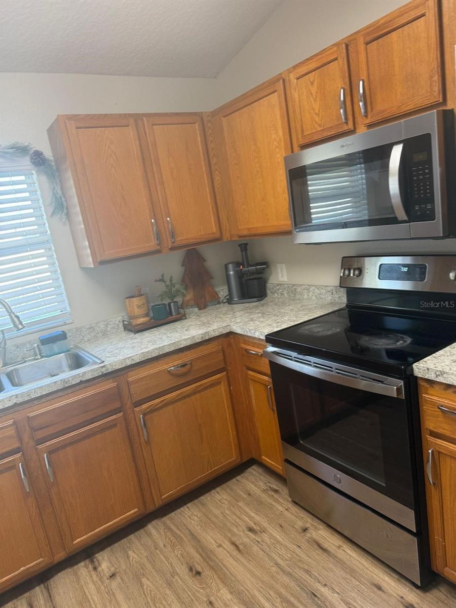 DELTONA LAKES - Residential