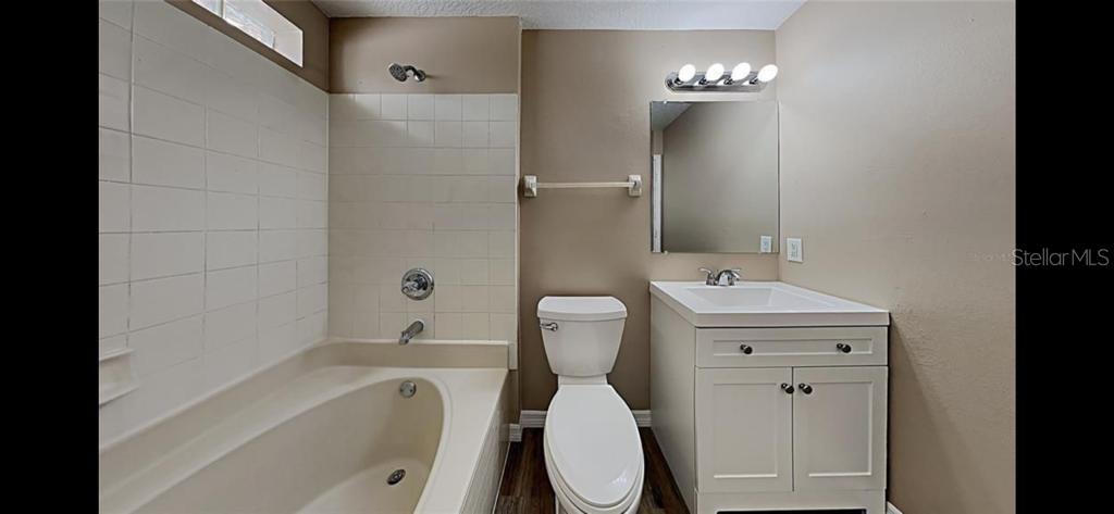 DELTONA LAKES - Residential