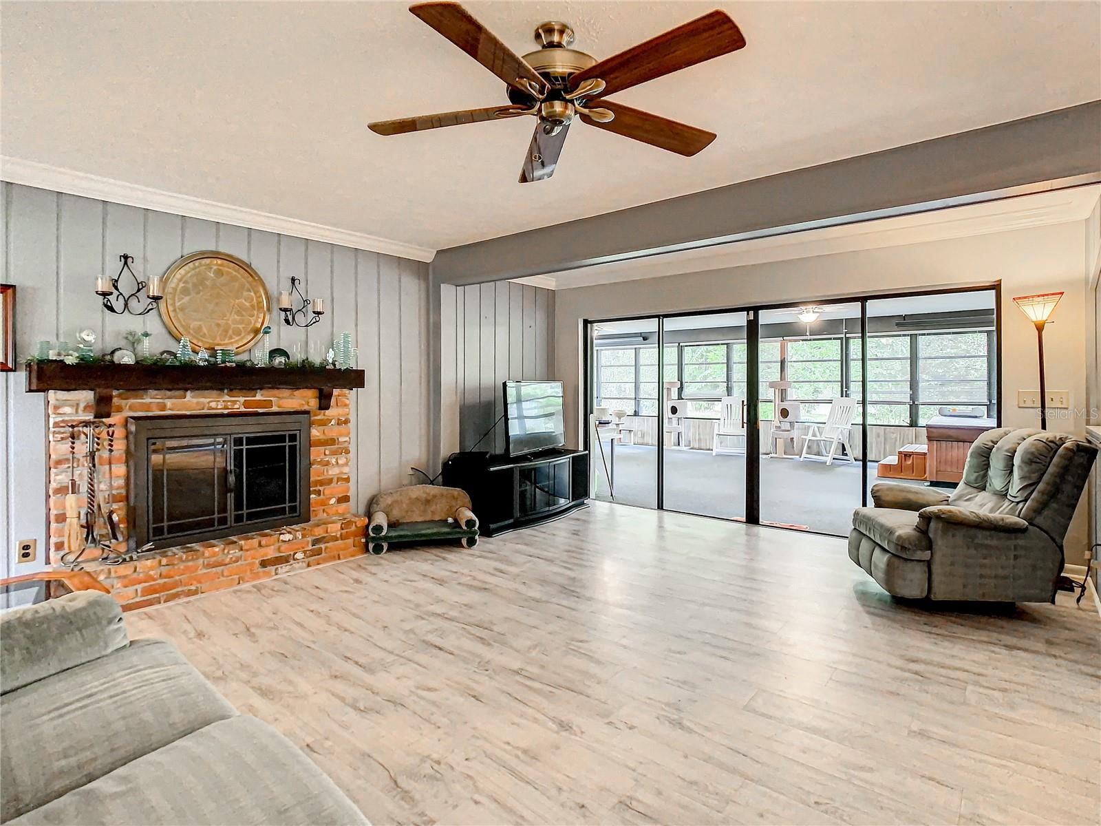 PAT ACRES 7TH ADD - Residential