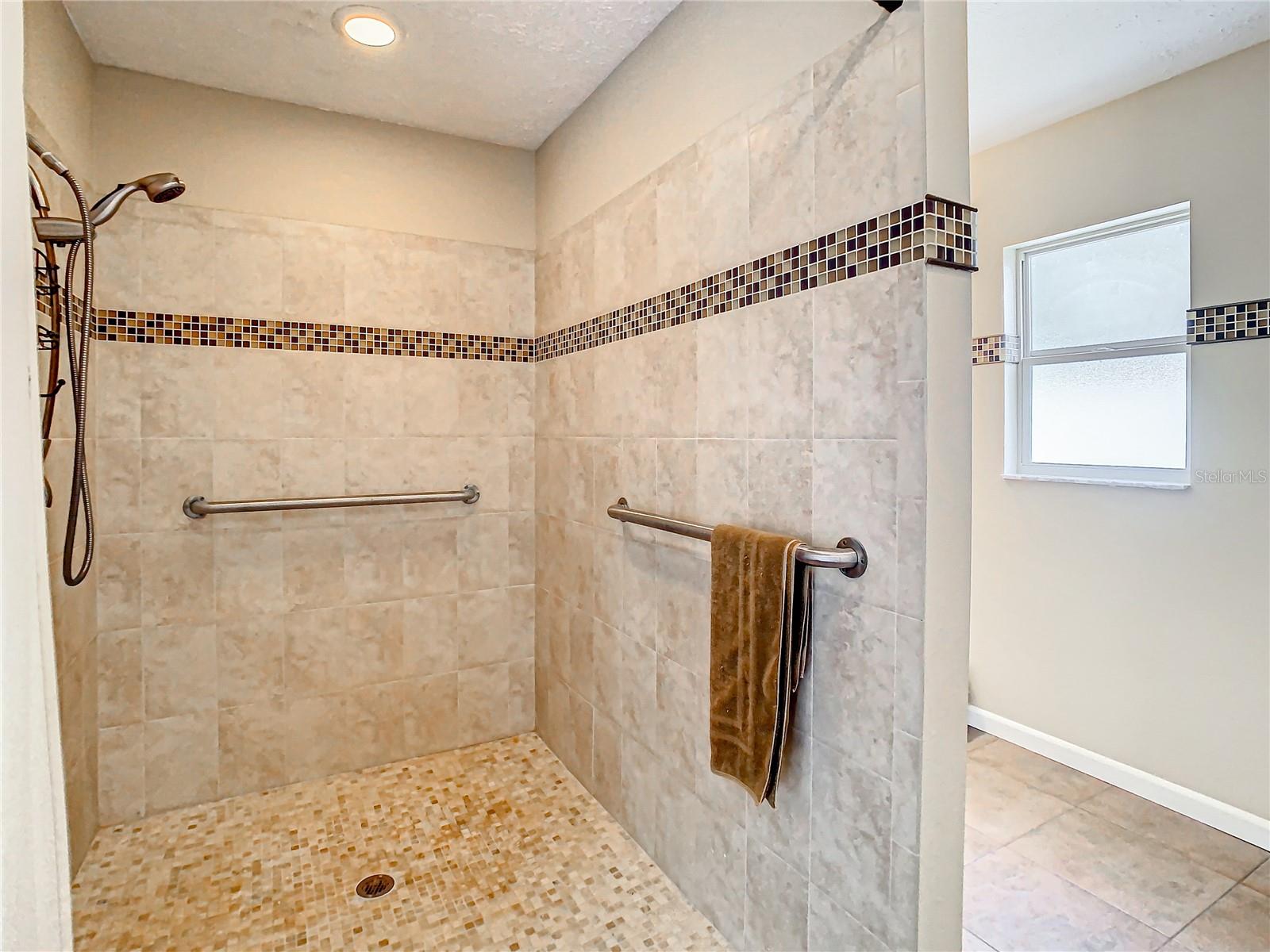 PAT ACRES 7TH ADD - Residential