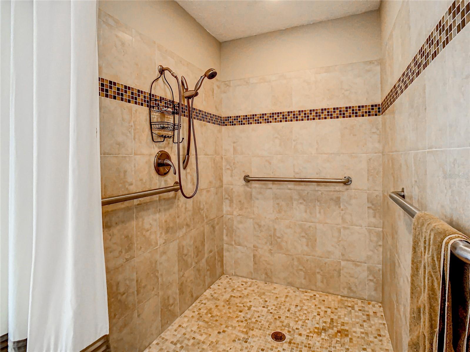 PAT ACRES 7TH ADD - Residential