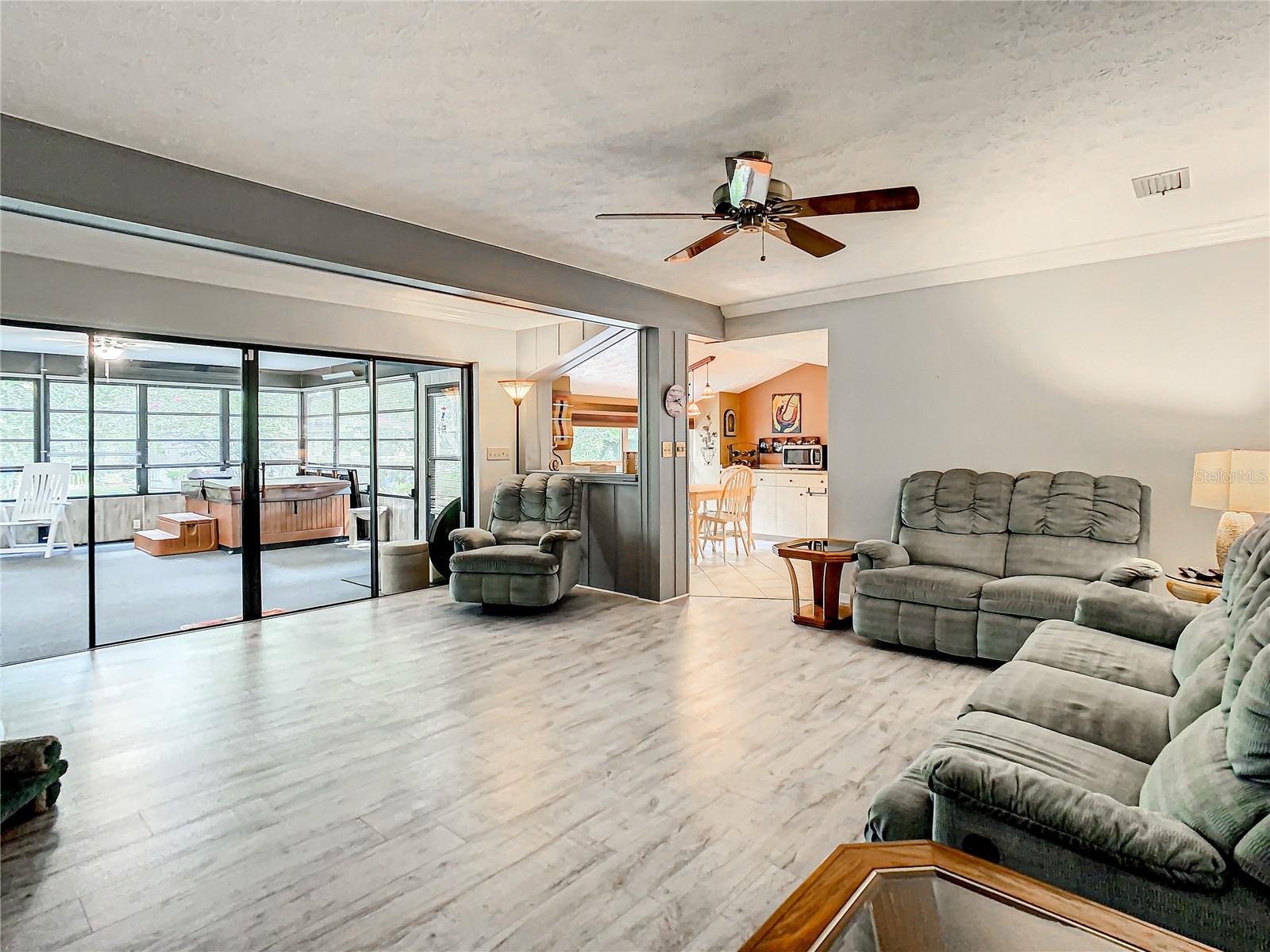 PAT ACRES 7TH ADD - Residential