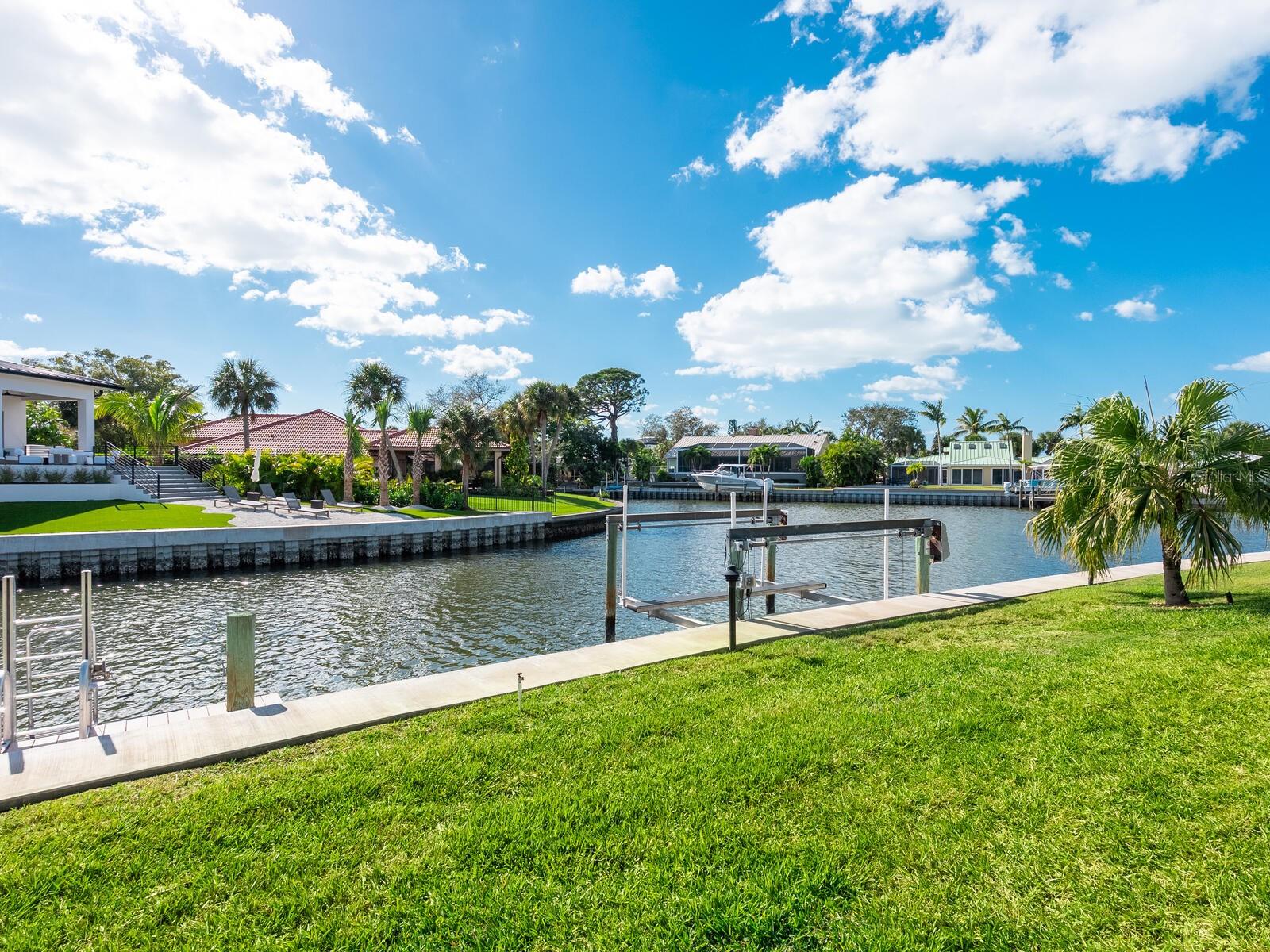 SIESTA ISLES UNIT 4 - Residential