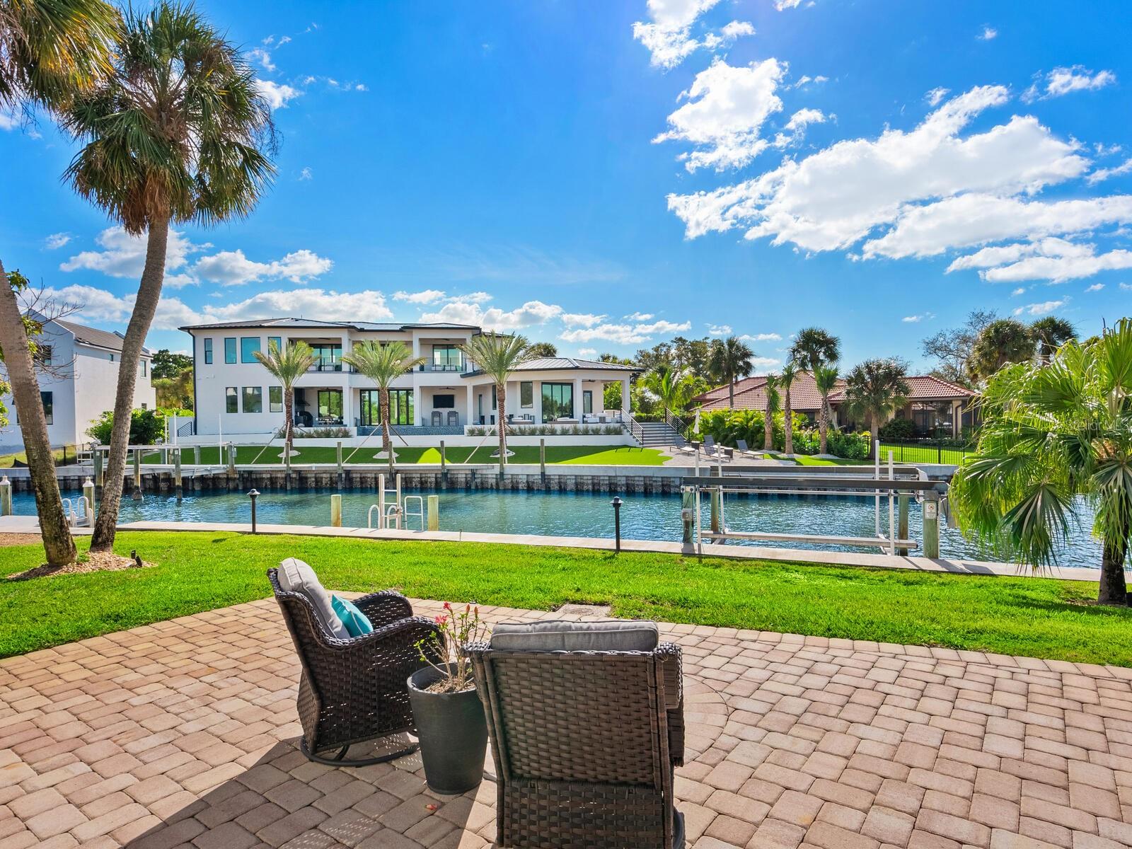 SIESTA ISLES UNIT 4 - Residential