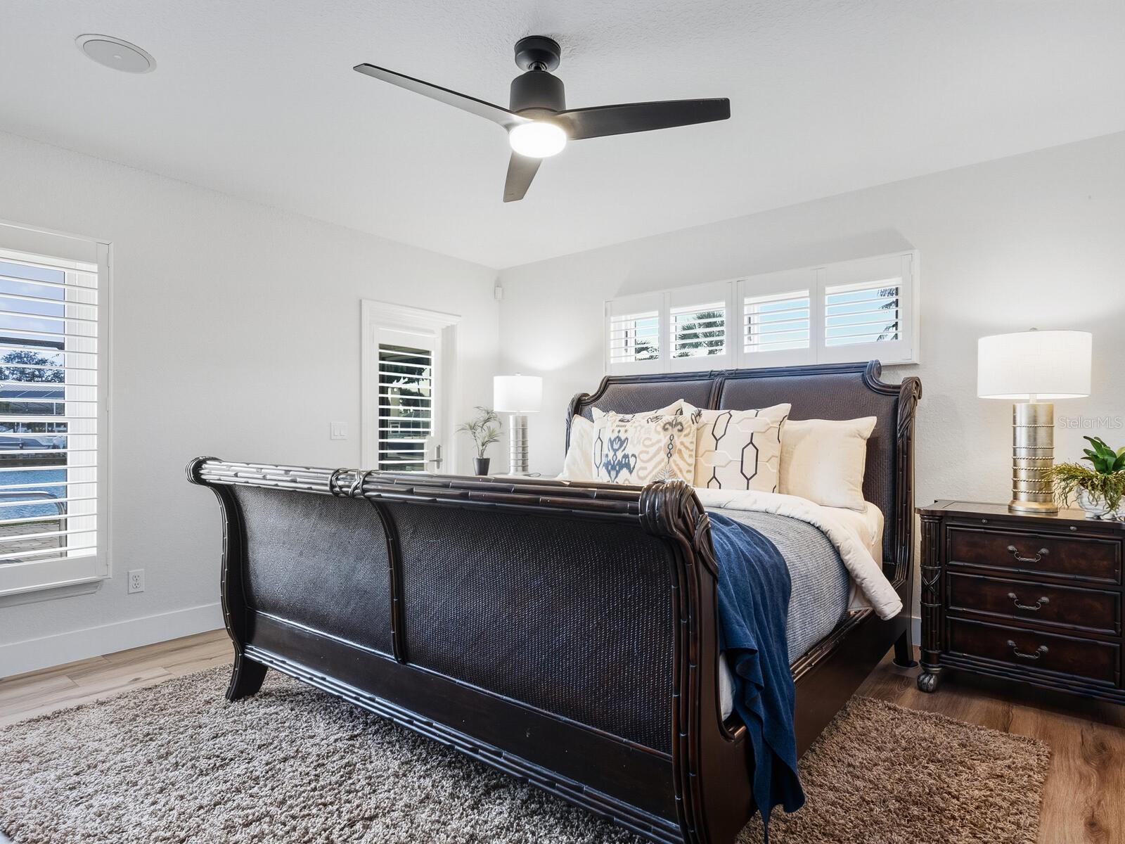 SIESTA ISLES UNIT 4 - Residential