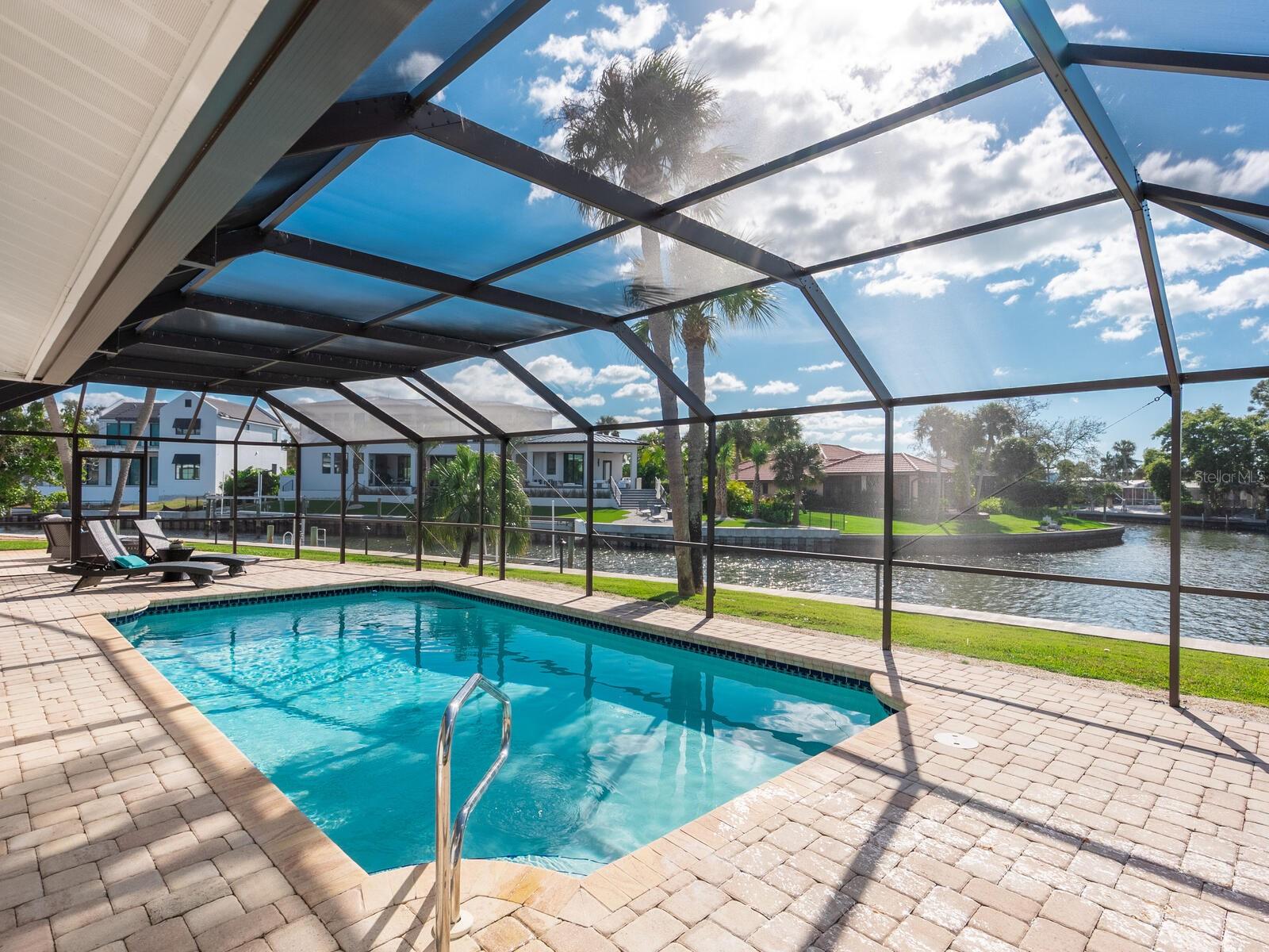 SIESTA ISLES UNIT 4 - Residential