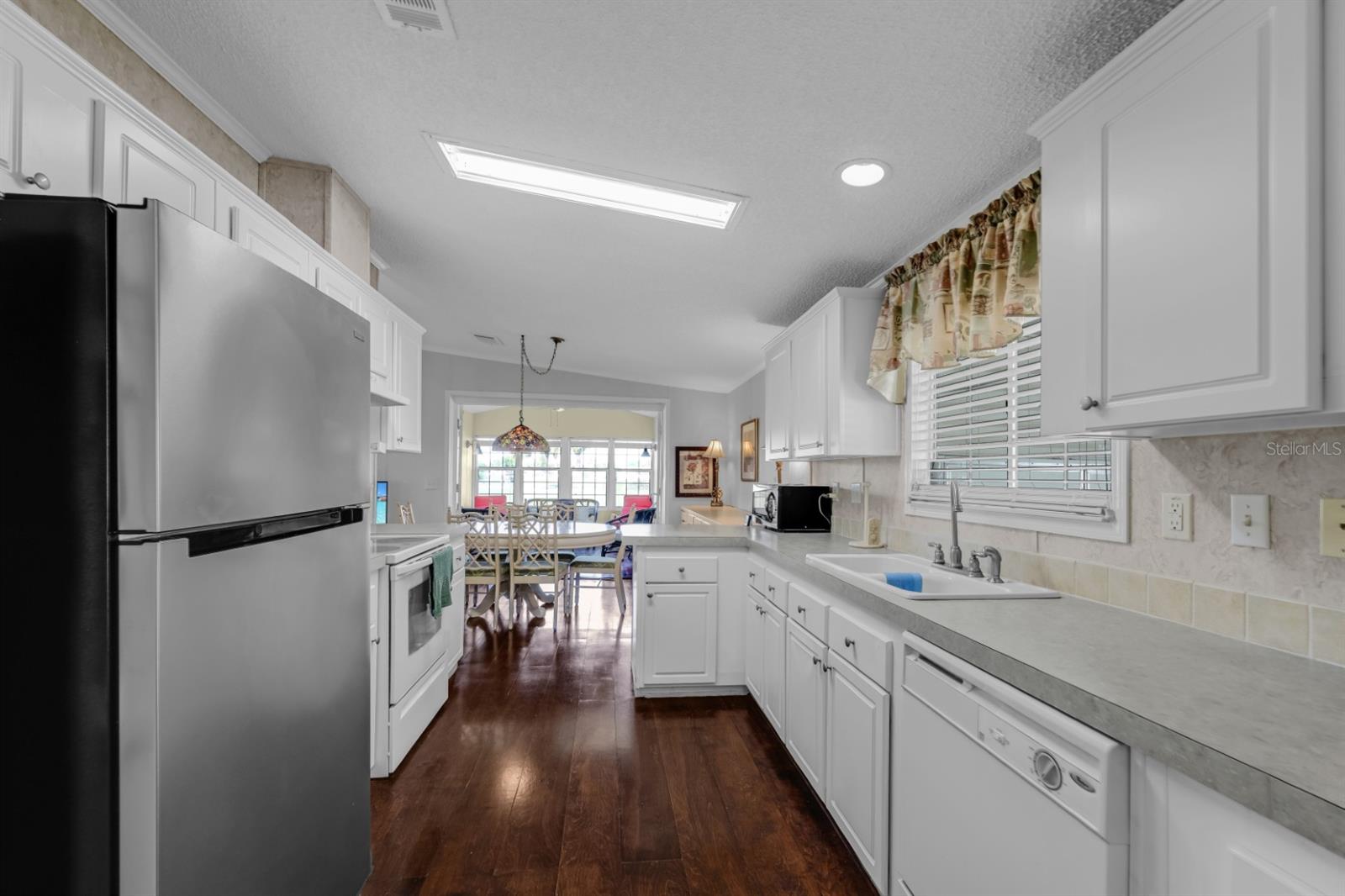 MAPLE LEAF ESTATES - Residential