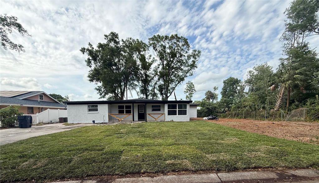 Photo of 3301 W New Orleans Avenue, Tampa, FL 33614 (MLS # TB8505073)