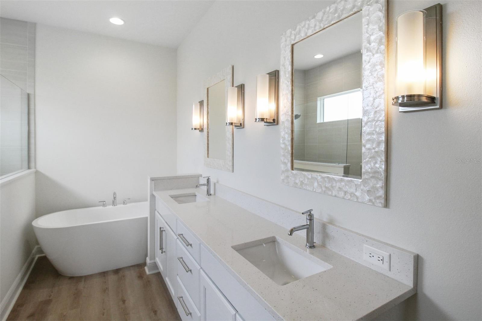 WATERCOLOR PLACE PH II - Residential Lease
