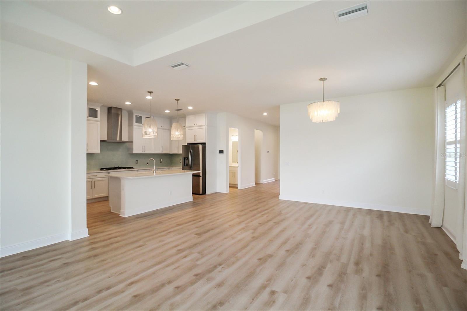 WATERCOLOR PLACE PH II - Residential Lease