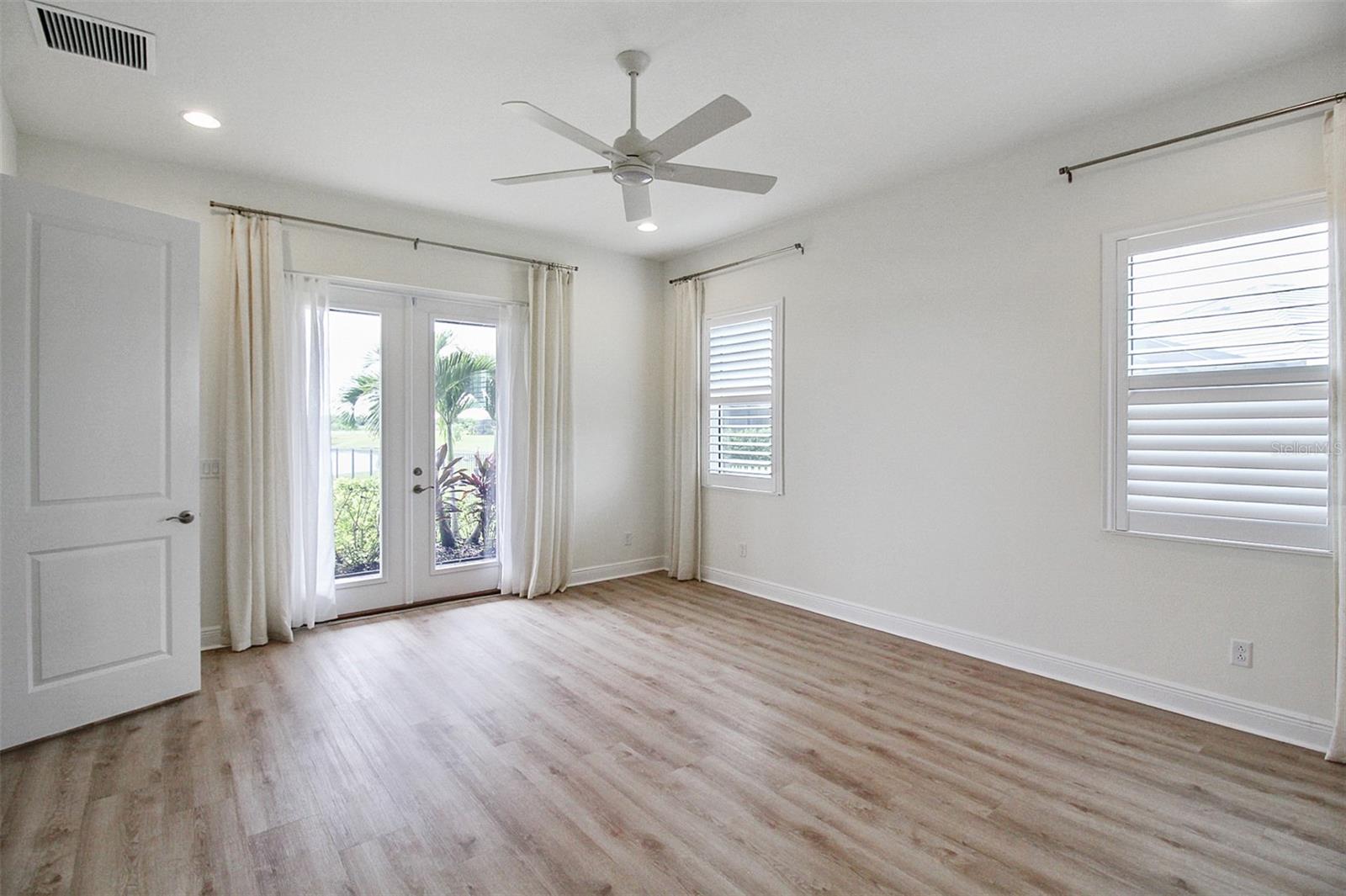 WATERCOLOR PLACE PH II - Residential Lease