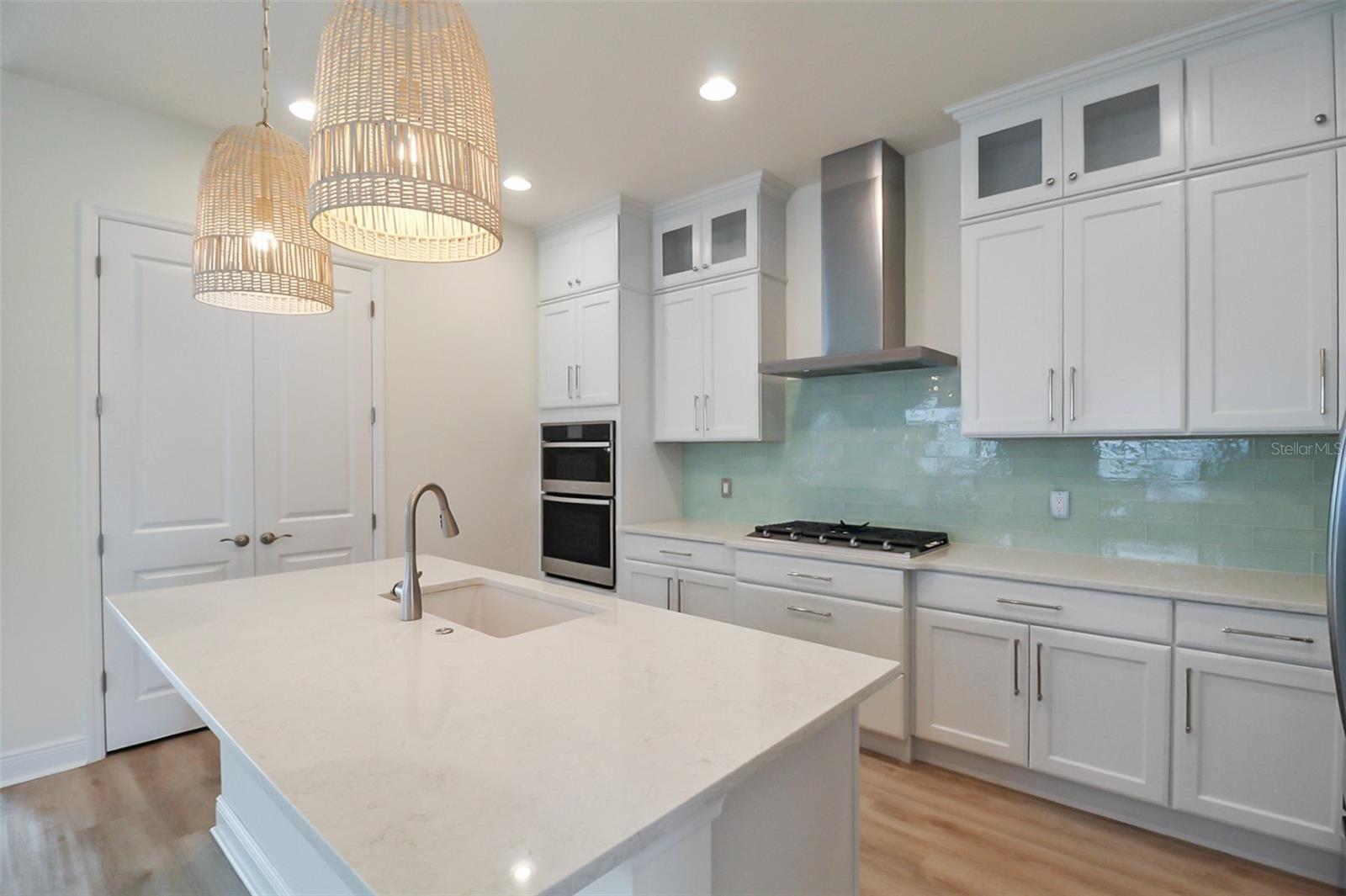 WATERCOLOR PLACE PH II - Residential Lease