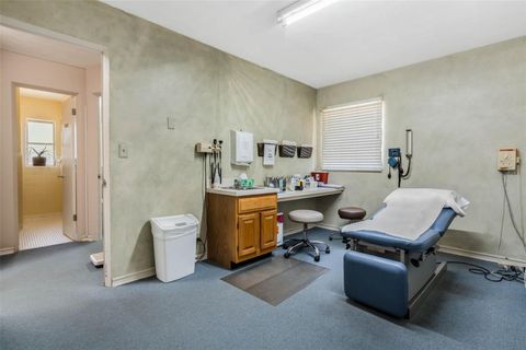 Tiny photo for 740 Lake Avenue, Clermont, FL 34711 (MLS # G5095405)