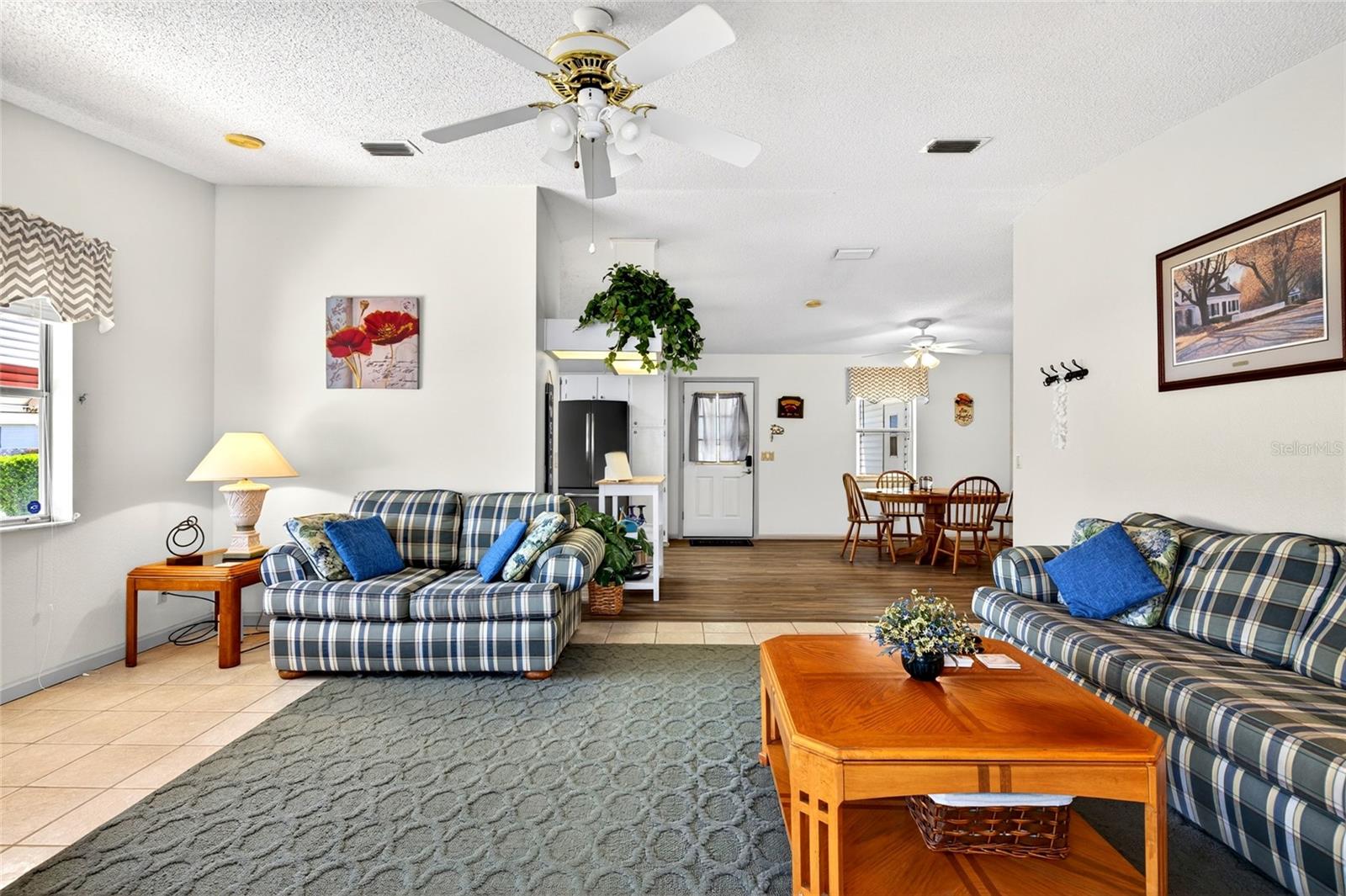 LADY LAKE ORANGE BLOSSOM GARDENS UNIT 16 - Residential