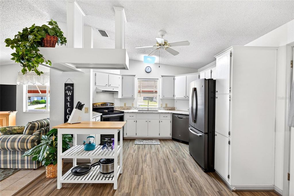 Photo of 932 Chula Court, Lady Lake, FL 32159 (MLS # OM723262)