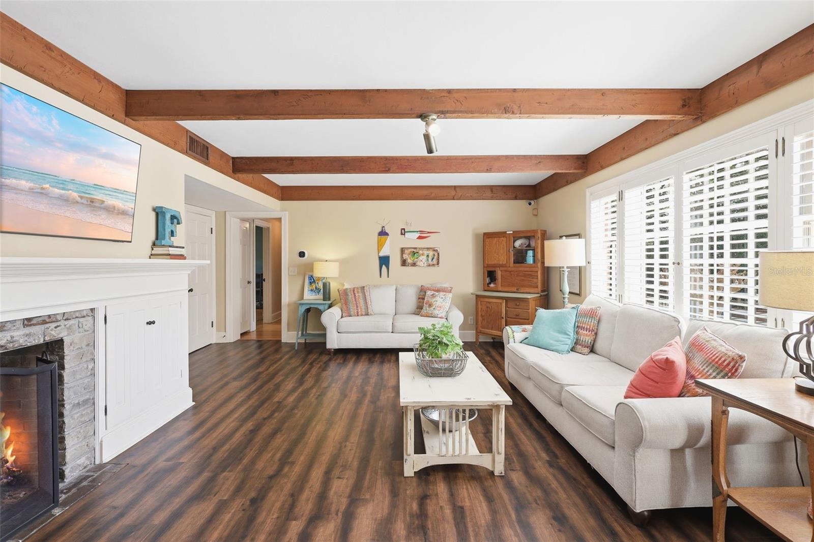 1730 - PINE TREE TERRACE - Residential