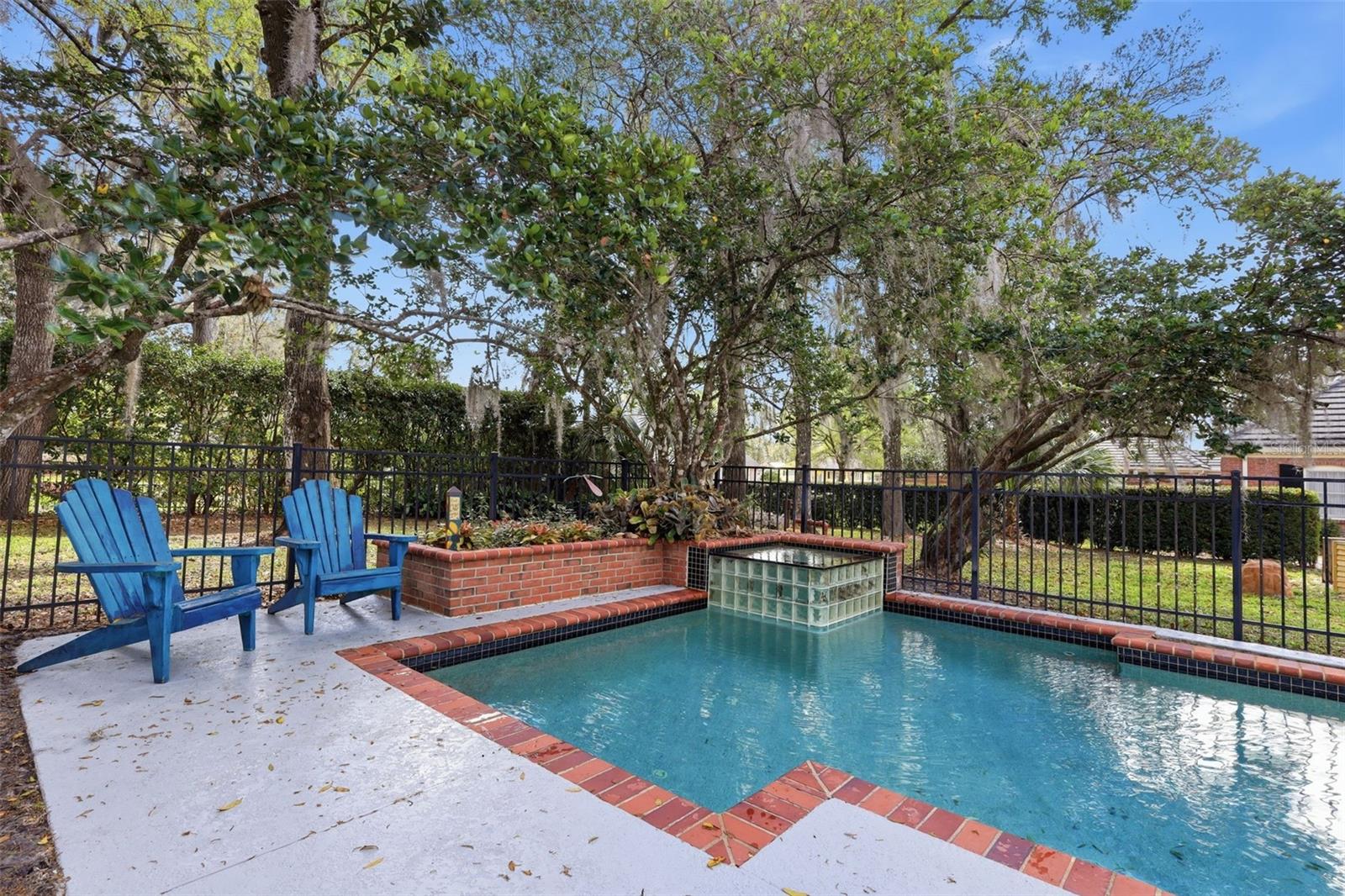 1730 - PINE TREE TERRACE - Residential