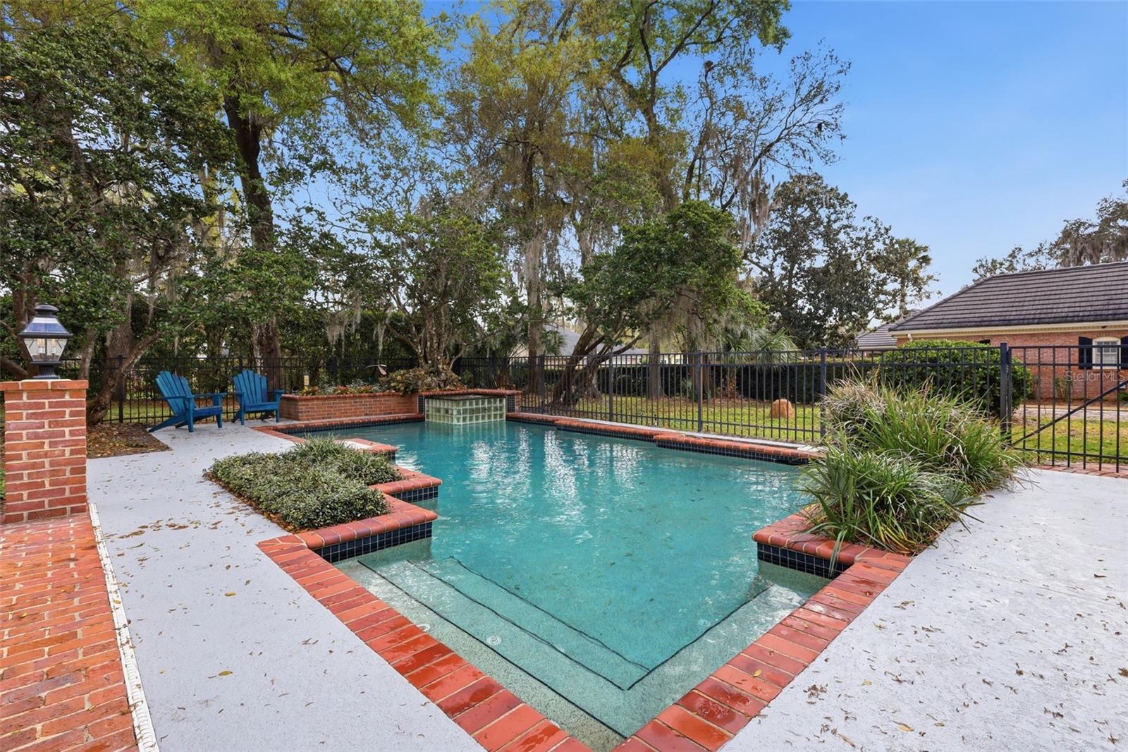 1730 - PINE TREE TERRACE - Residential