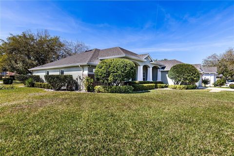 A home in DEBARY