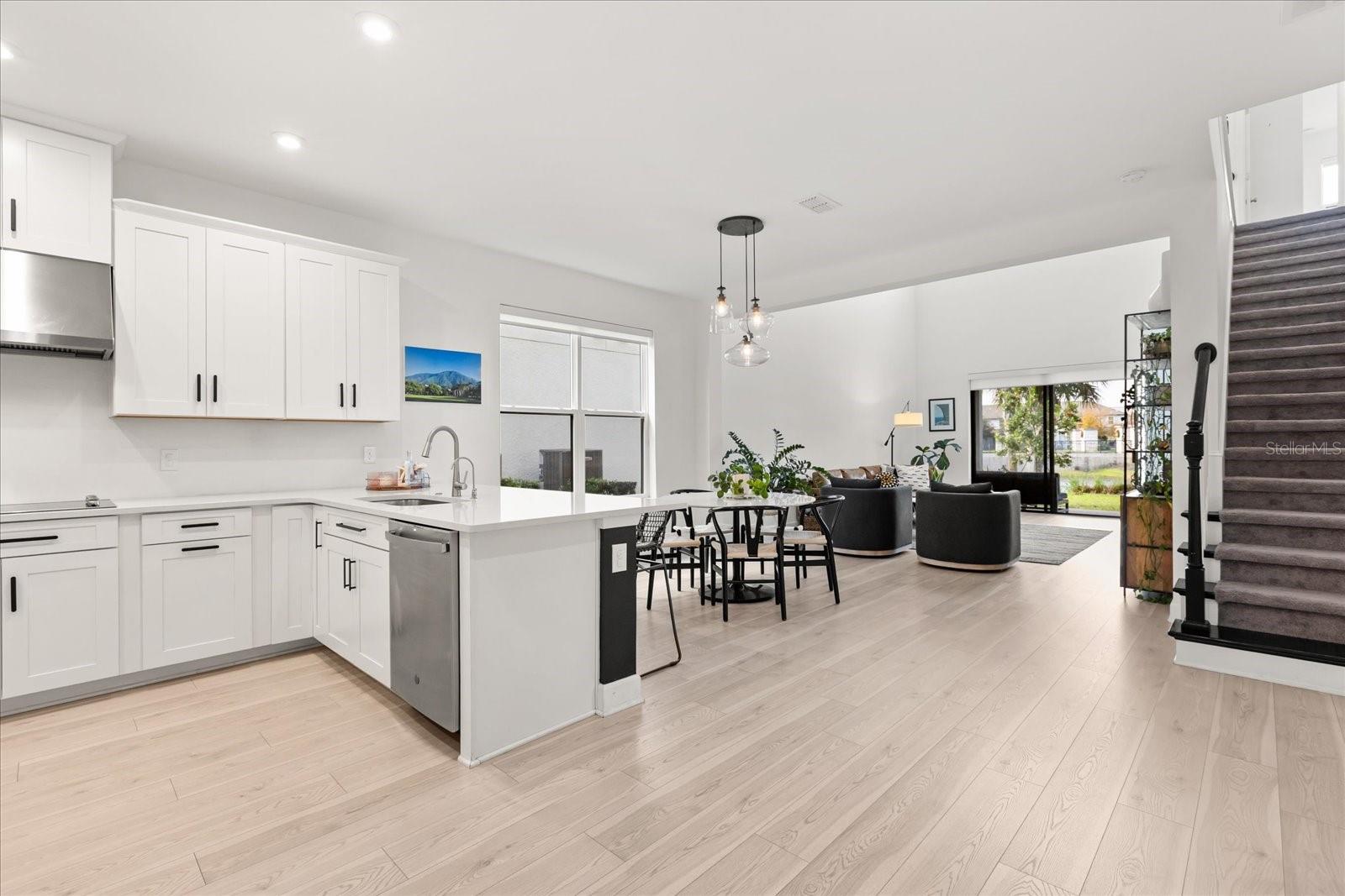 LANDINGS AT HAWKS CREST - Residential