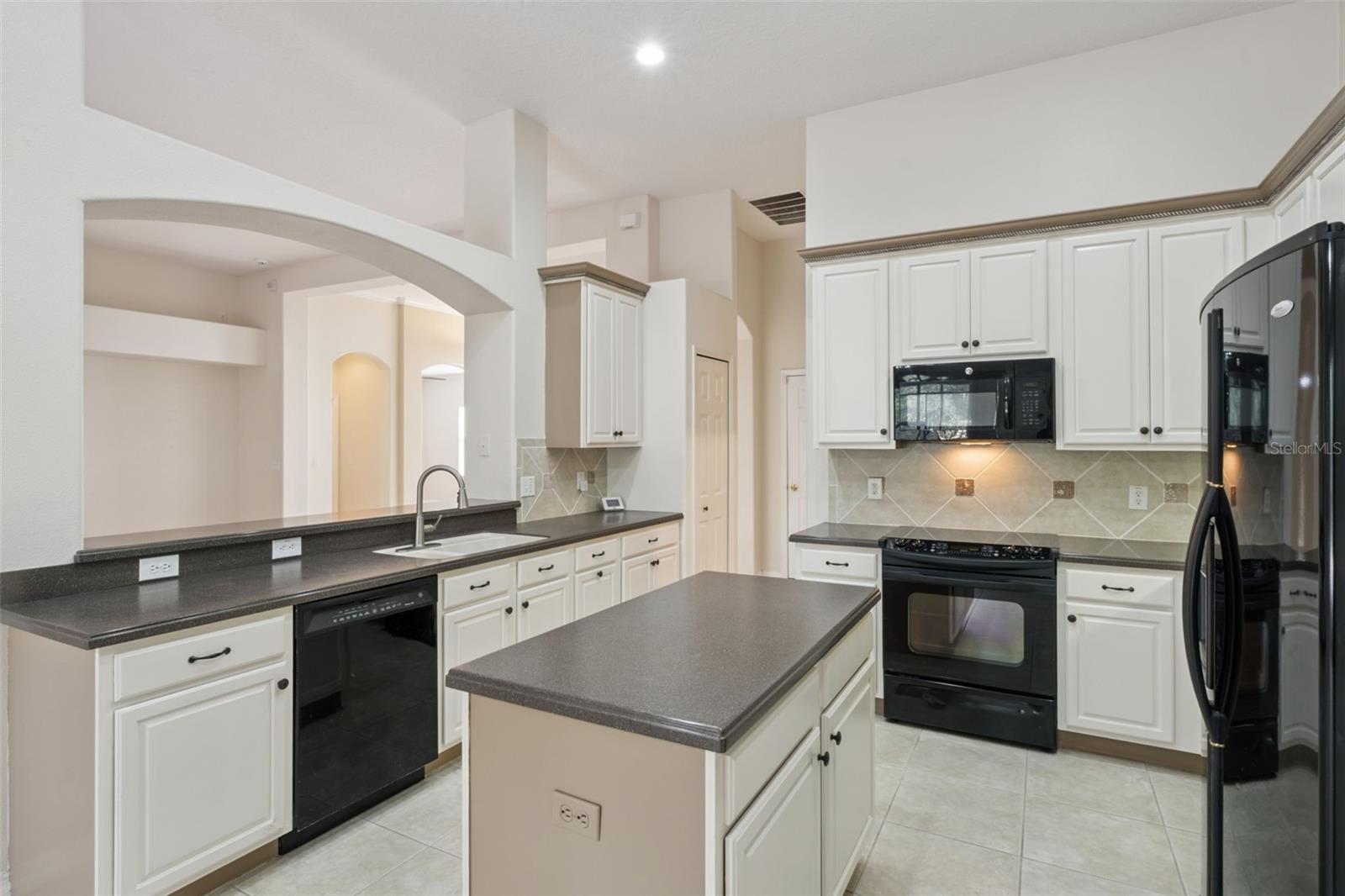 ROCK SPRINGS RIDGE - Residential