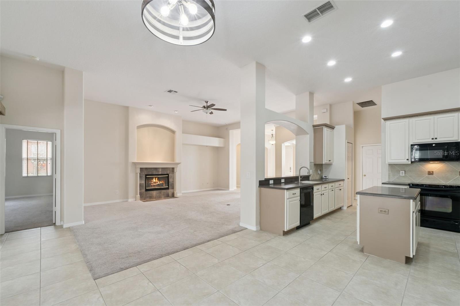 ROCK SPRINGS RIDGE - Residential