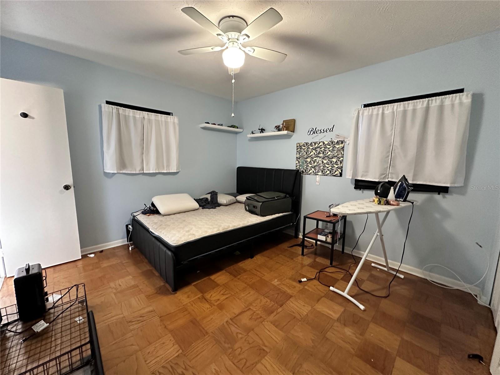 OAK HILL - Residential