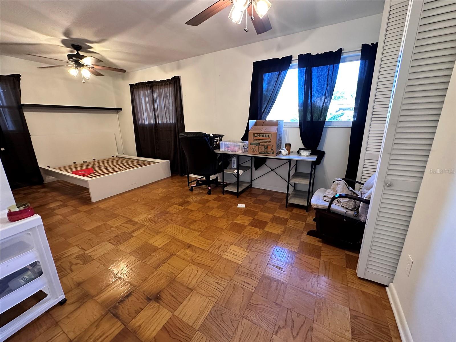 OAK HILL - Residential