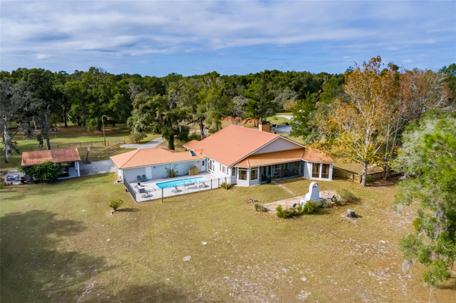 SWEETWATER POINTE - Residential