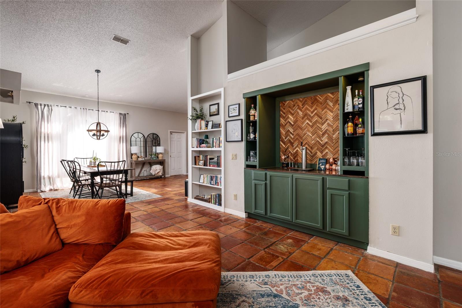 SWEETWATER POINTE - Residential