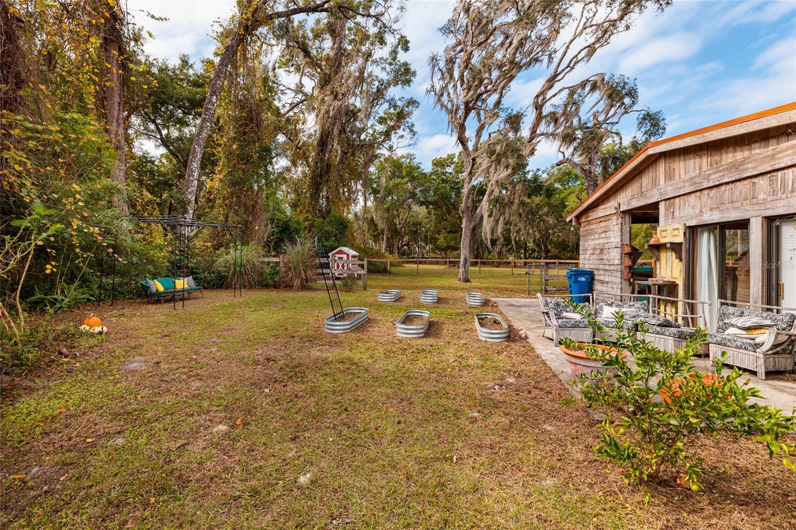 SWEETWATER POINTE - Residential