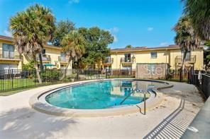 THE GREENS OF TOWNN COUNTRY - Residential Lease