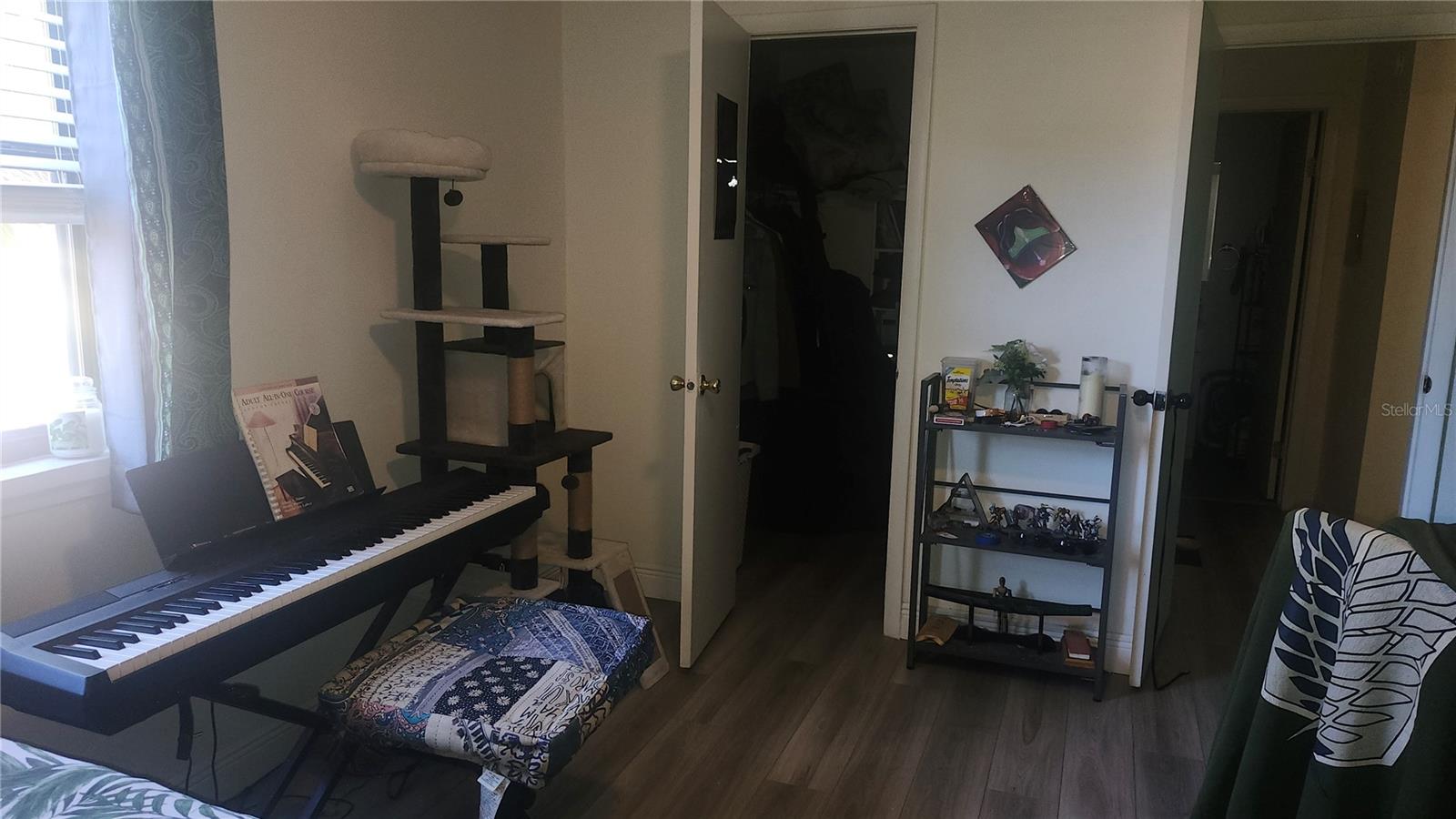 THE GREENS OF TOWNN COUNTRY - Residential Lease