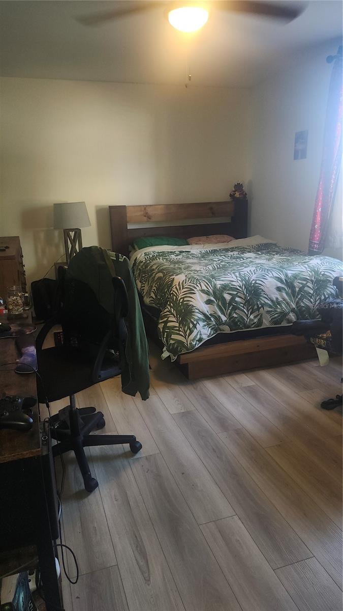 THE GREENS OF TOWNN COUNTRY - Residential Lease