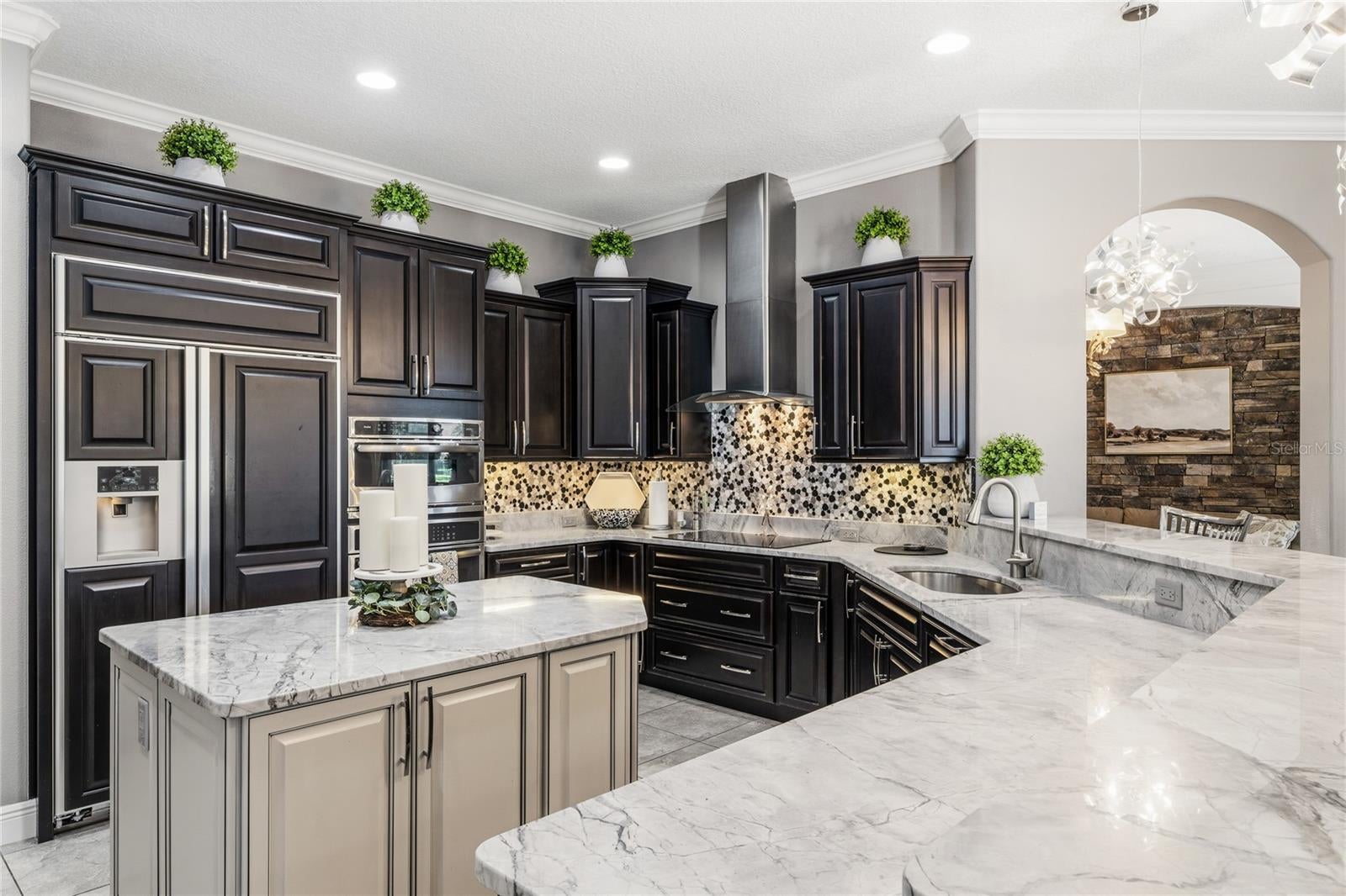 3021 PALERMO COURT
