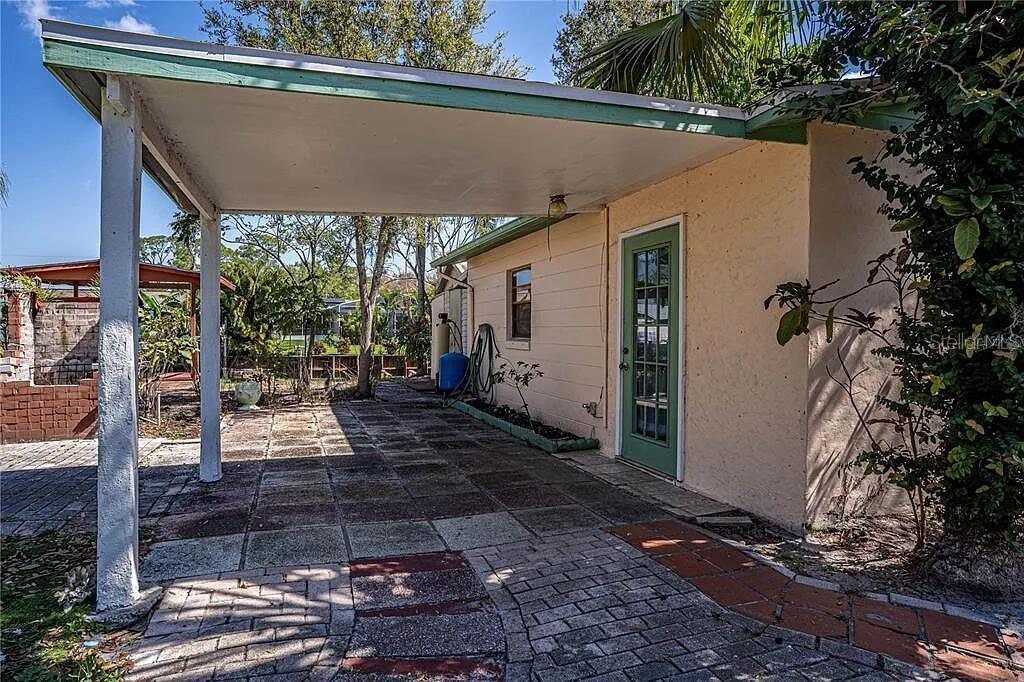 1557 LAKE CLAY DRIVE