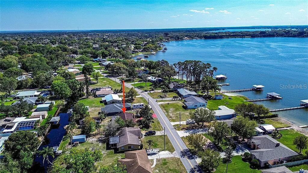 1557 LAKE CLAY DRIVE