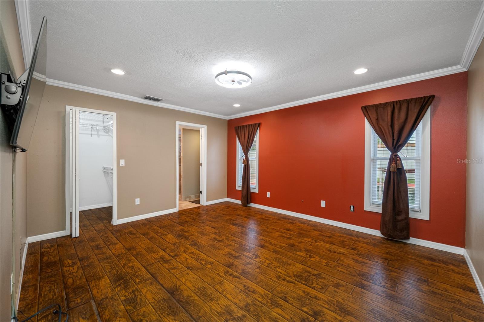PINEBROOK ESTATES - Residential