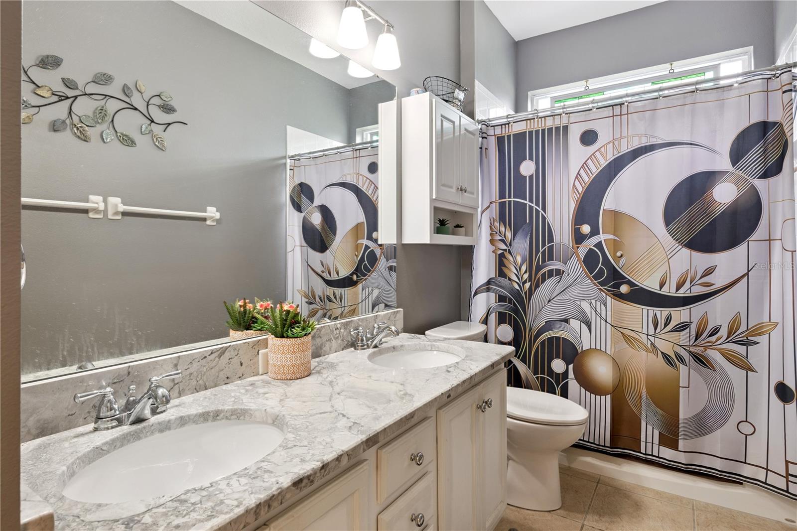 WESTGATE PH II - Residential