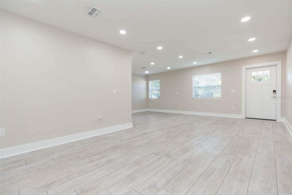 Photo of 4203 W Oklahoma Avenue, Tampa, FL 33616 (MLS # TB8474019)