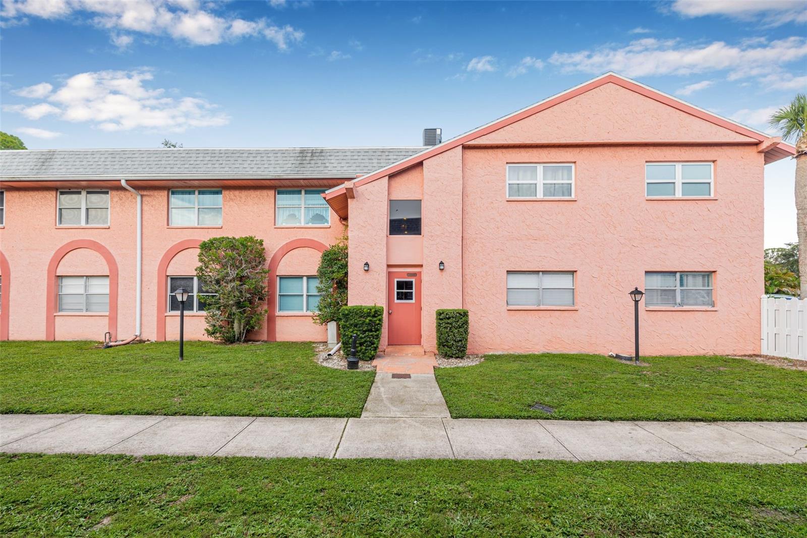 252 SW MONROE CIRCLE N 4211
