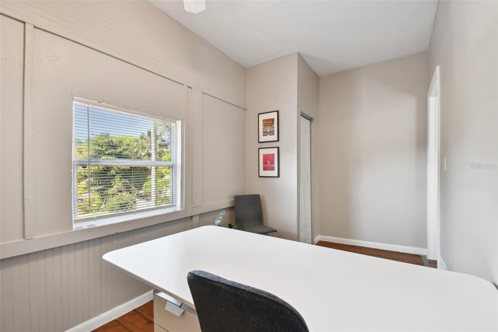 ST PETERSBURG INVESTMENT CO SUB - Residential Lease