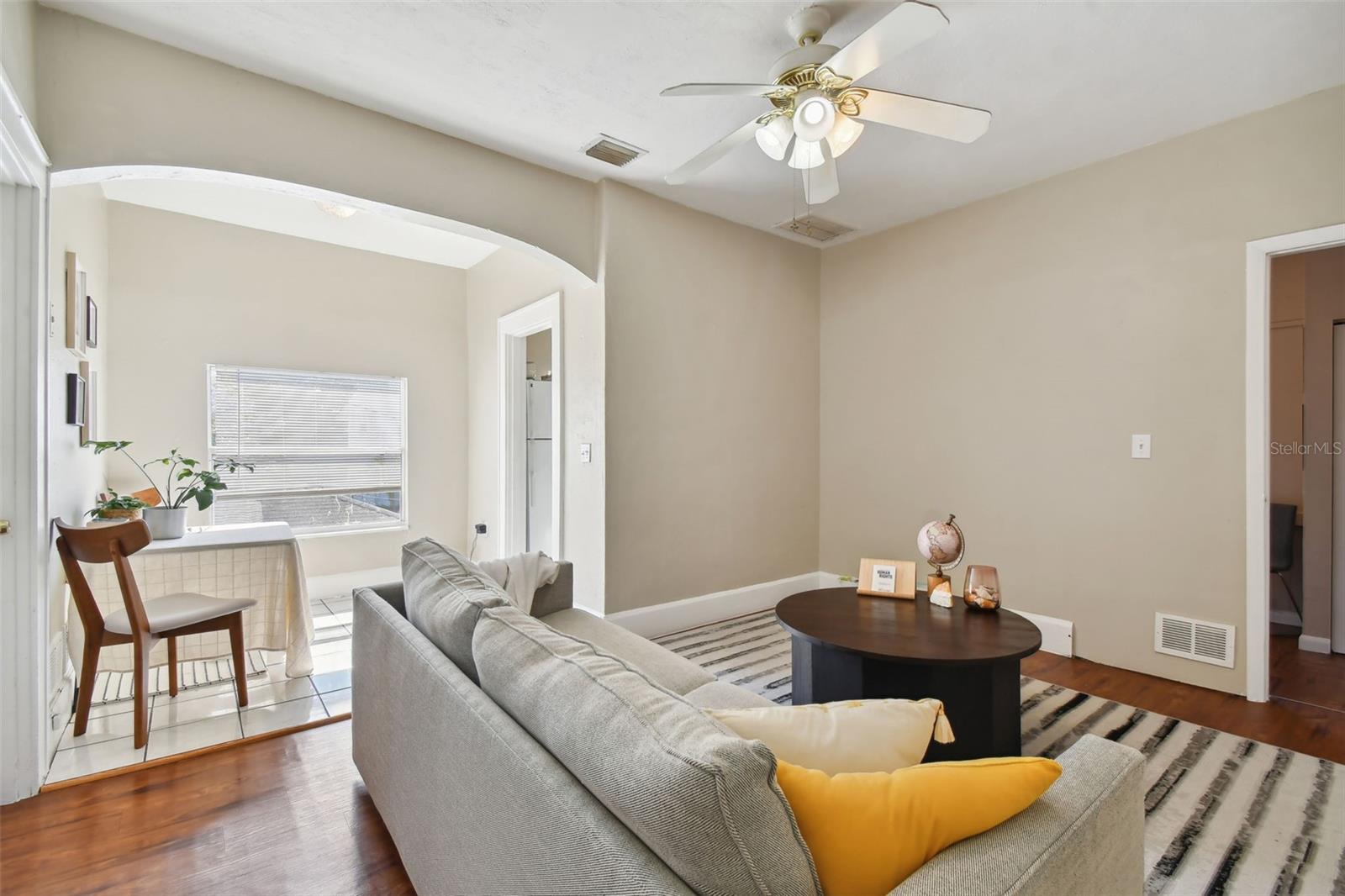 ST PETERSBURG INVESTMENT CO SUB - Residential Lease