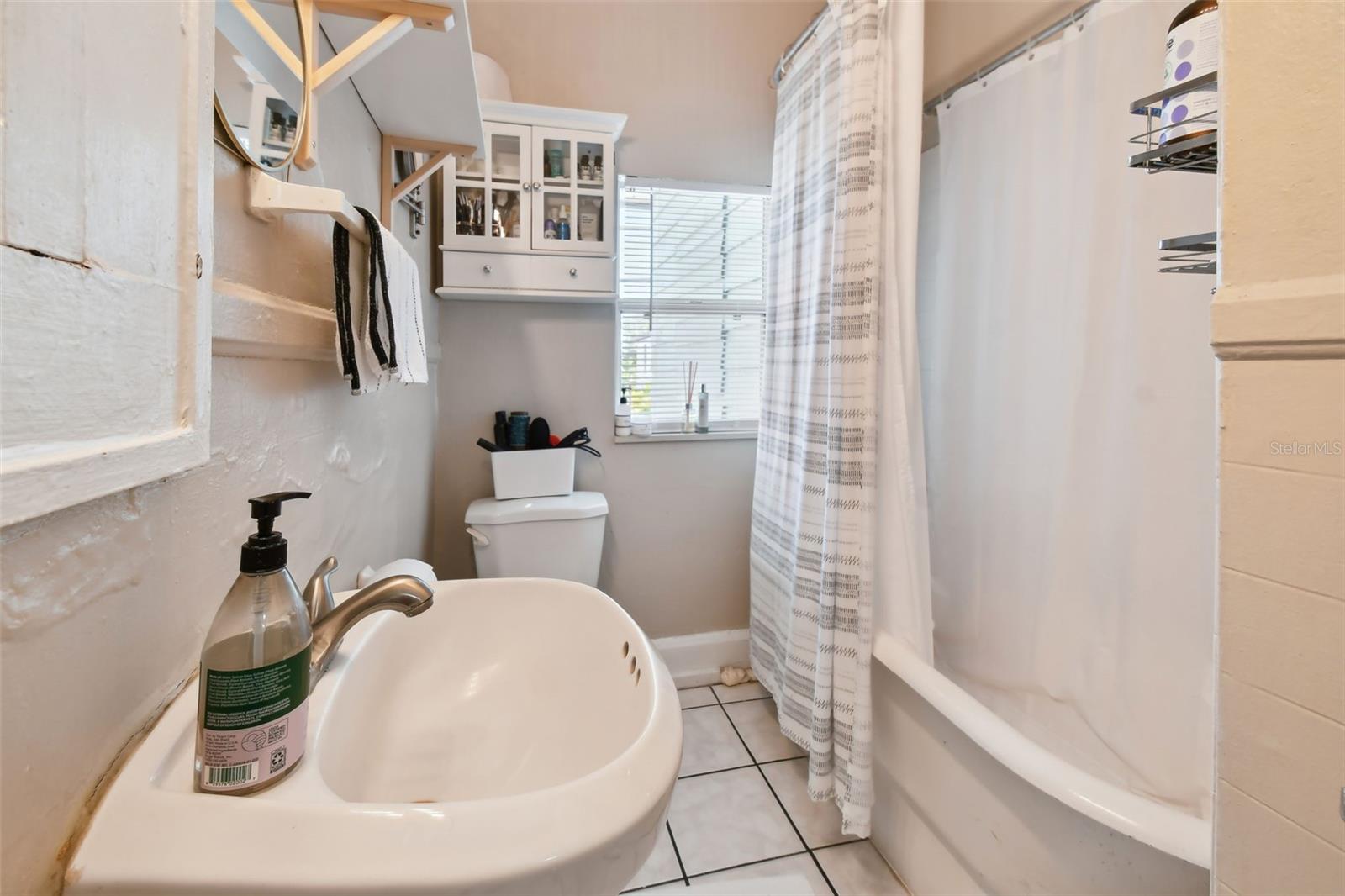 ST PETERSBURG INVESTMENT CO SUB - Residential Lease