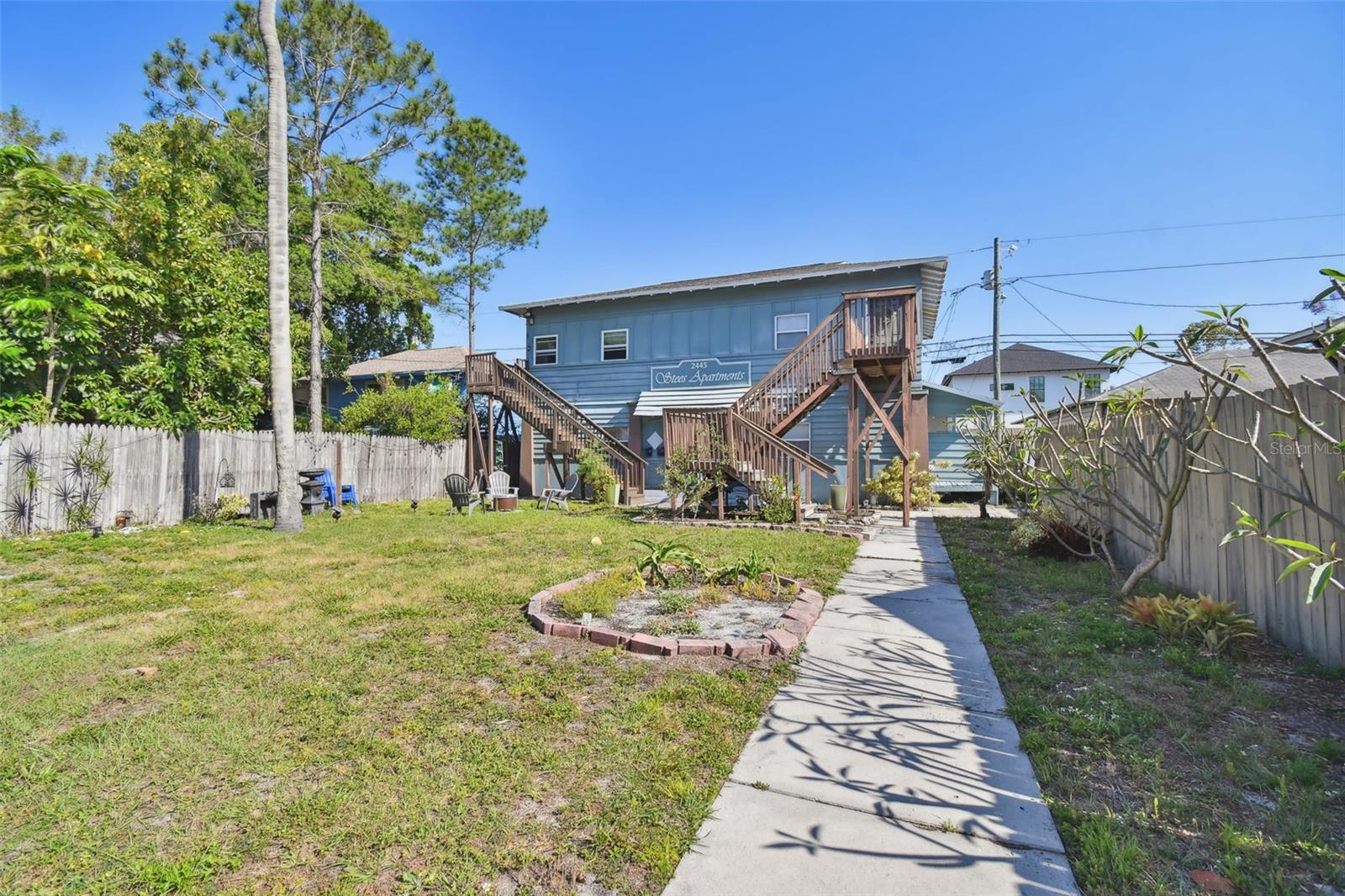 ST PETERSBURG INVESTMENT CO SUB - Residential Lease