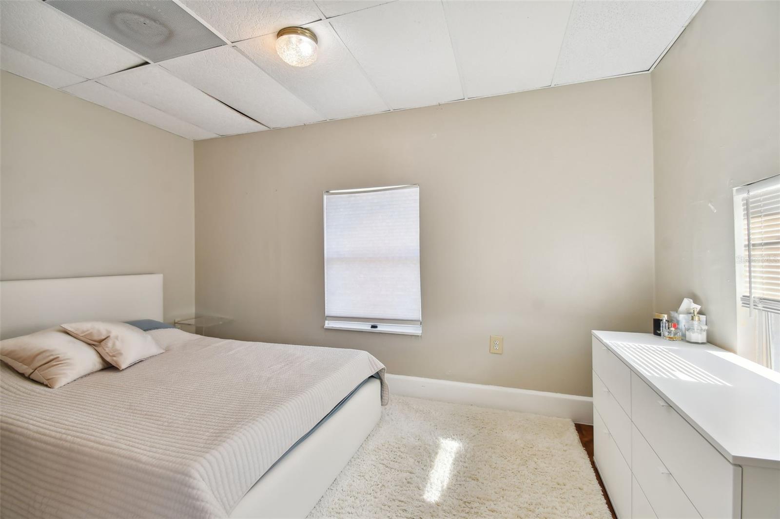 ST PETERSBURG INVESTMENT CO SUB - Residential Lease