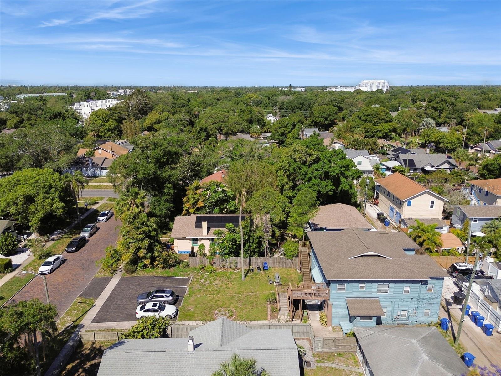 ST PETERSBURG INVESTMENT CO SUB - Residential Lease