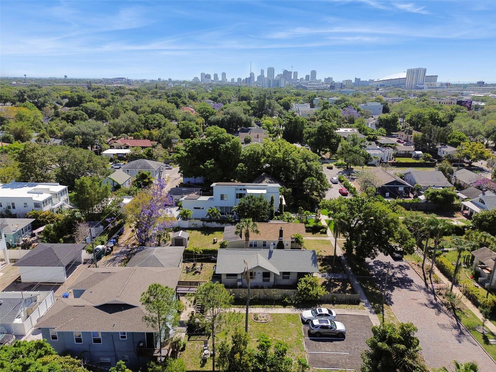 ST PETERSBURG INVESTMENT CO SUB - Residential Lease