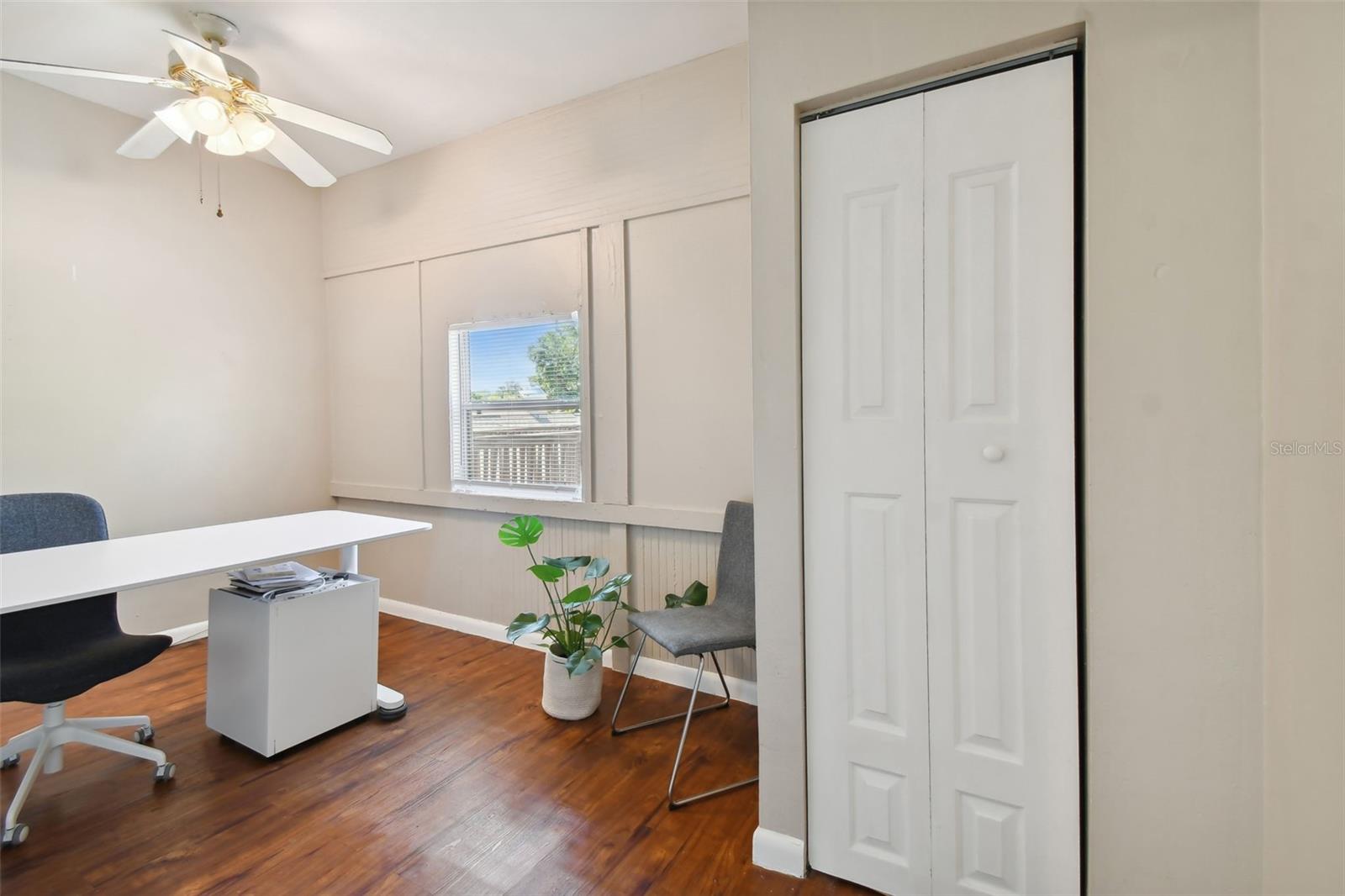 ST PETERSBURG INVESTMENT CO SUB - Residential Lease