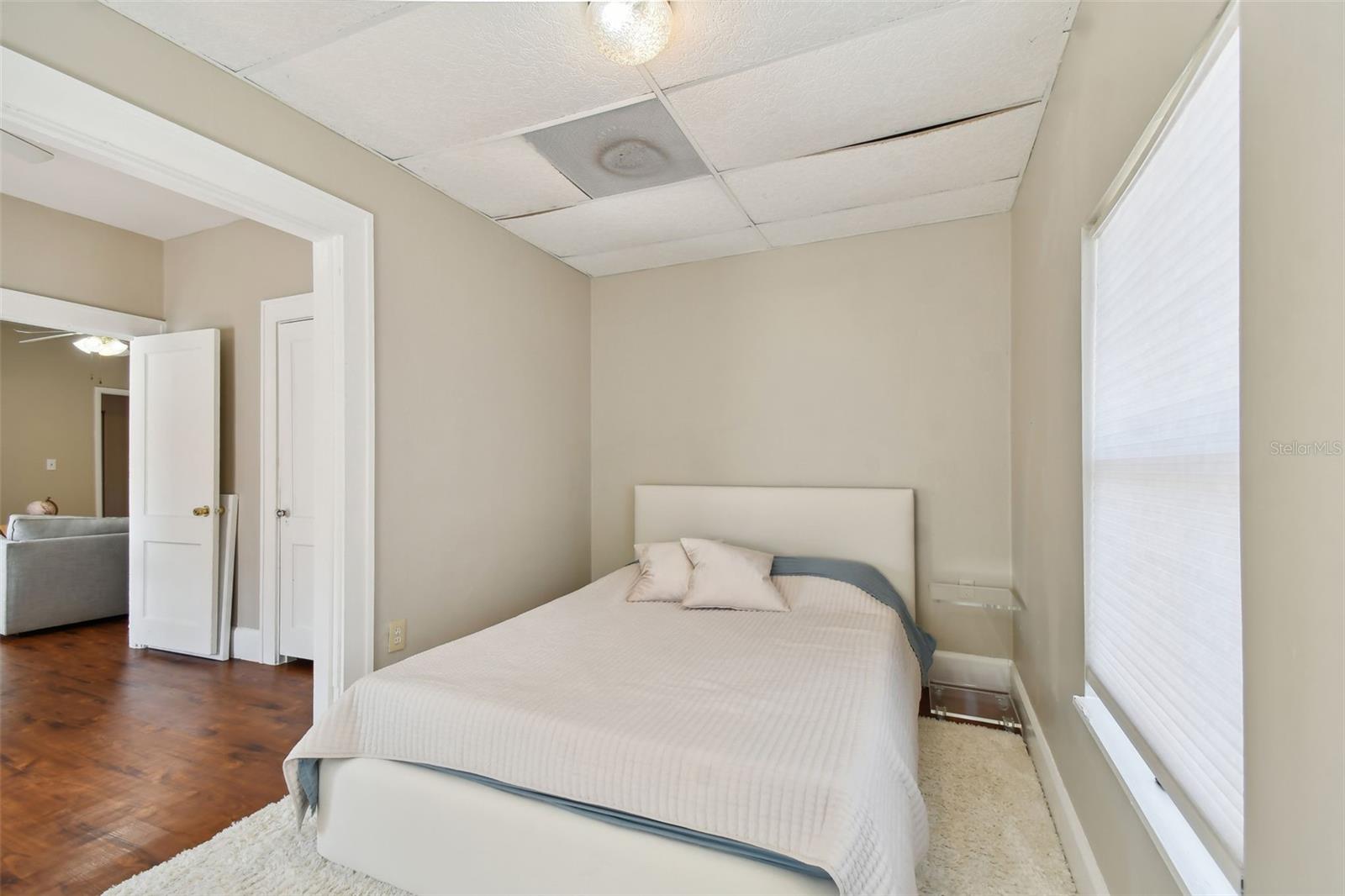 ST PETERSBURG INVESTMENT CO SUB - Residential Lease